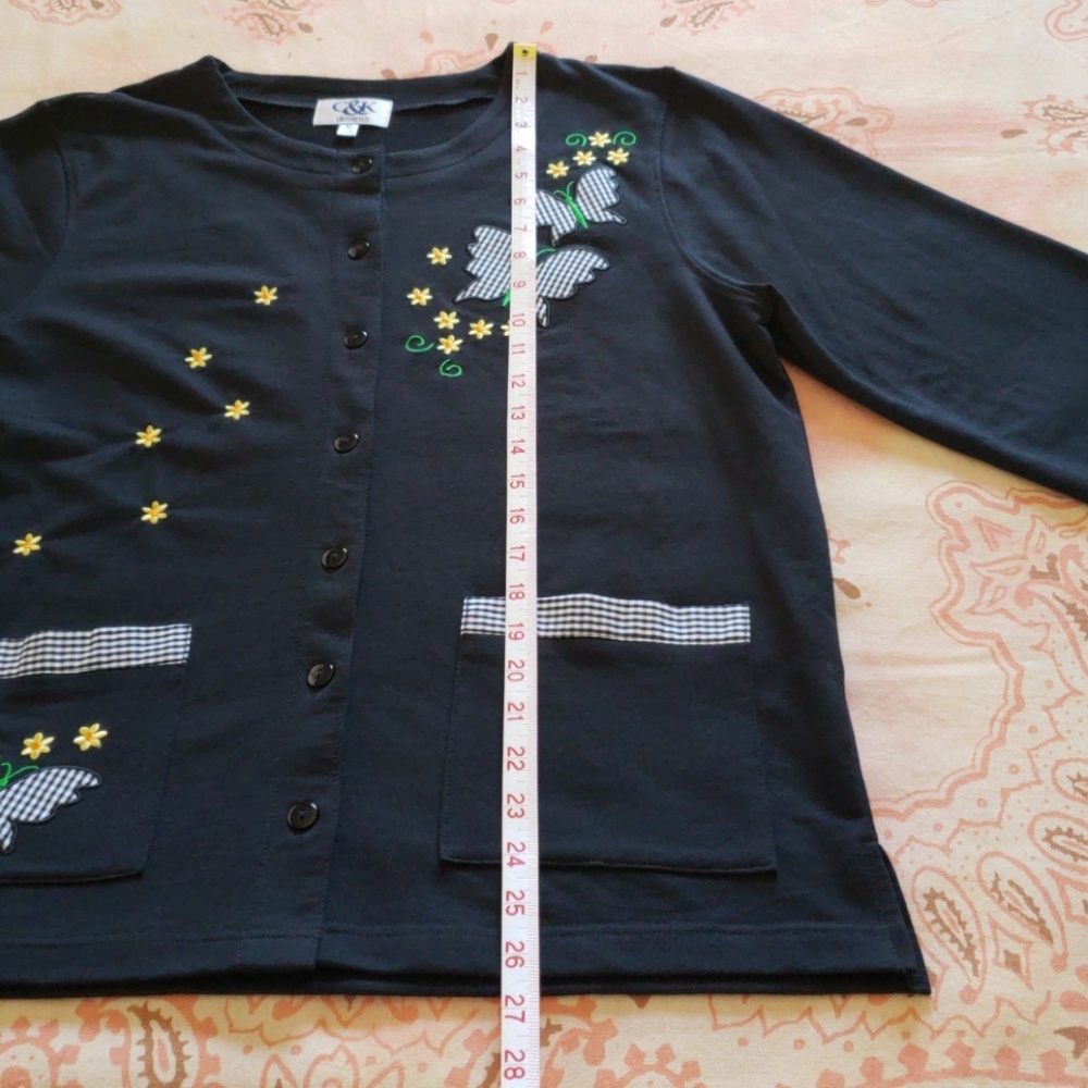 Butterfly and Flowers Embroidered Cardigan - Picture 9 of 11